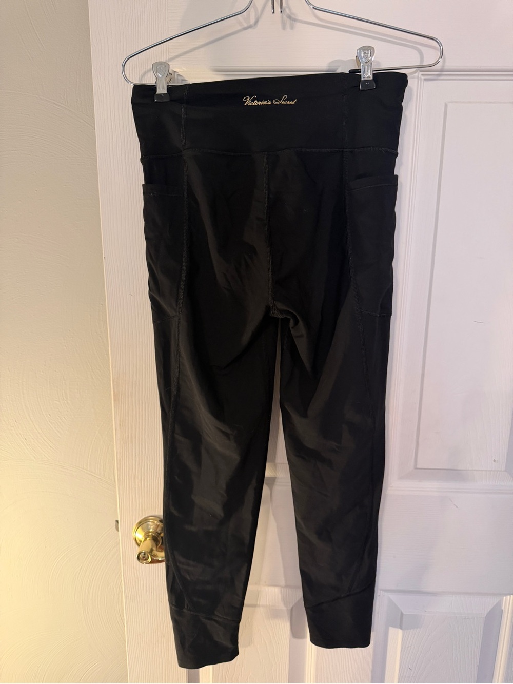 Victoria’s Secret Total Knockout Tight Black High Rise Pocket Leggings Sporty